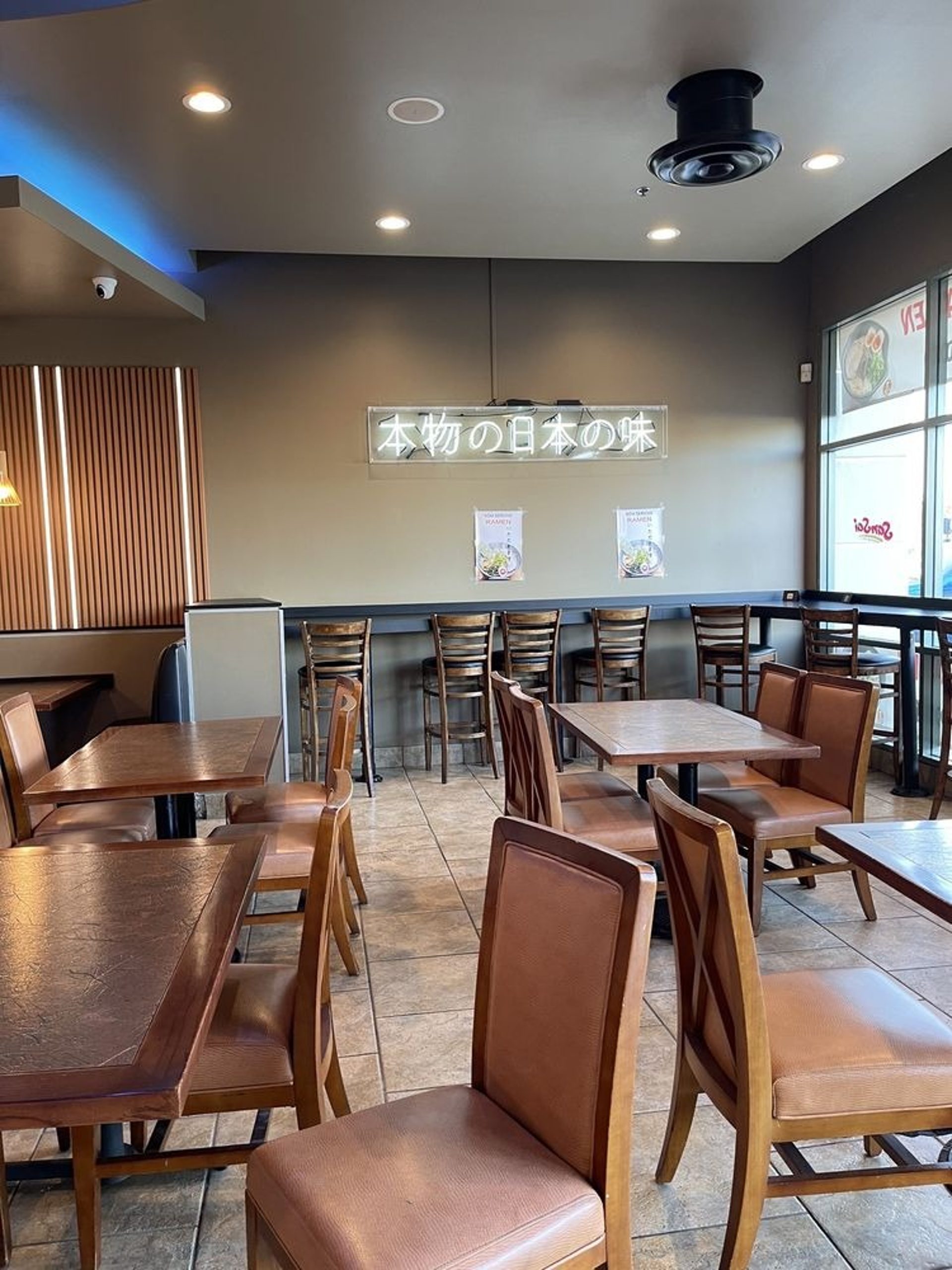Relax and Dine In Comfort