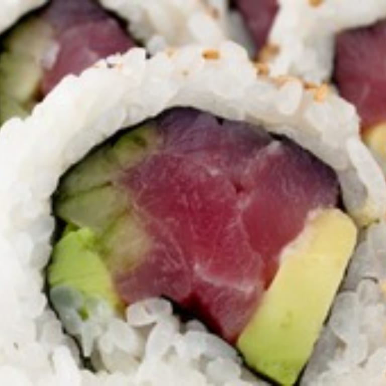 Delicious Tuna Roll Experience